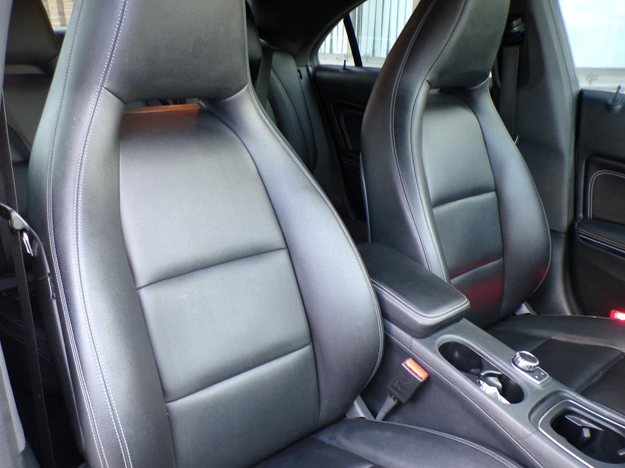 2017 Mercedes-Benz CLA250 4MATIC AMG APPEARANCE PKG. Photo