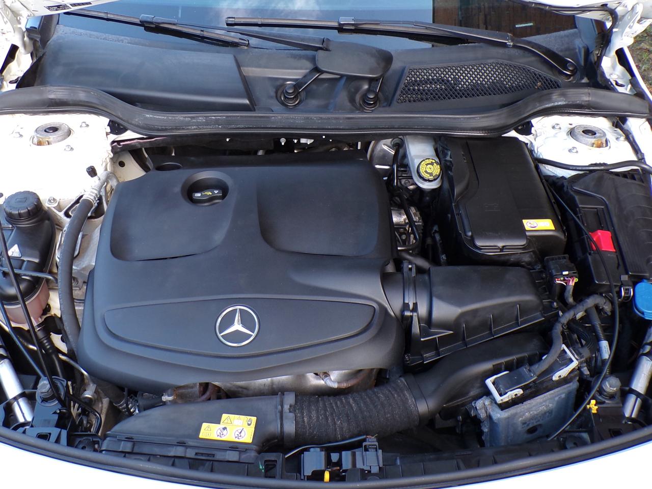 2017 Mercedes-Benz CLA250 4MATIC AMG APPEARANCE PKG. Photo