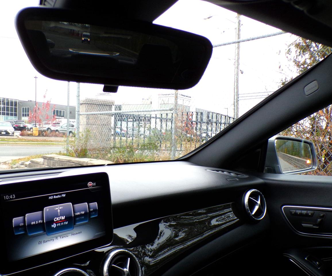 2015 Mercedes-Benz CLA250 4MATIC AMG APPEARANCE PKG. Photo