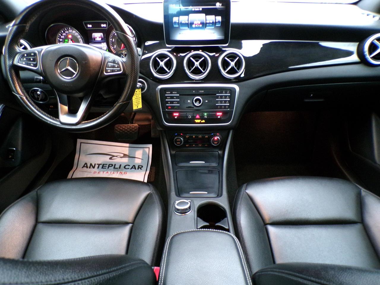 2015 Mercedes-Benz CLA250 4MATIC AMG APPEARANCE PKG. Photo