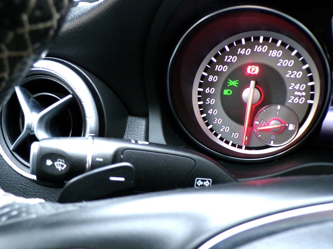 2015 Mercedes-Benz CLA250 4MATIC AMG APPEARANCE PKG. Photo