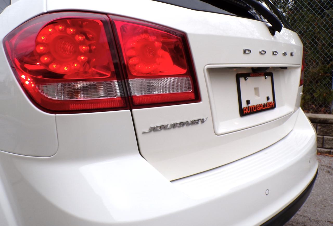 2015 Dodge Journey SXT 7-Passenger Photo