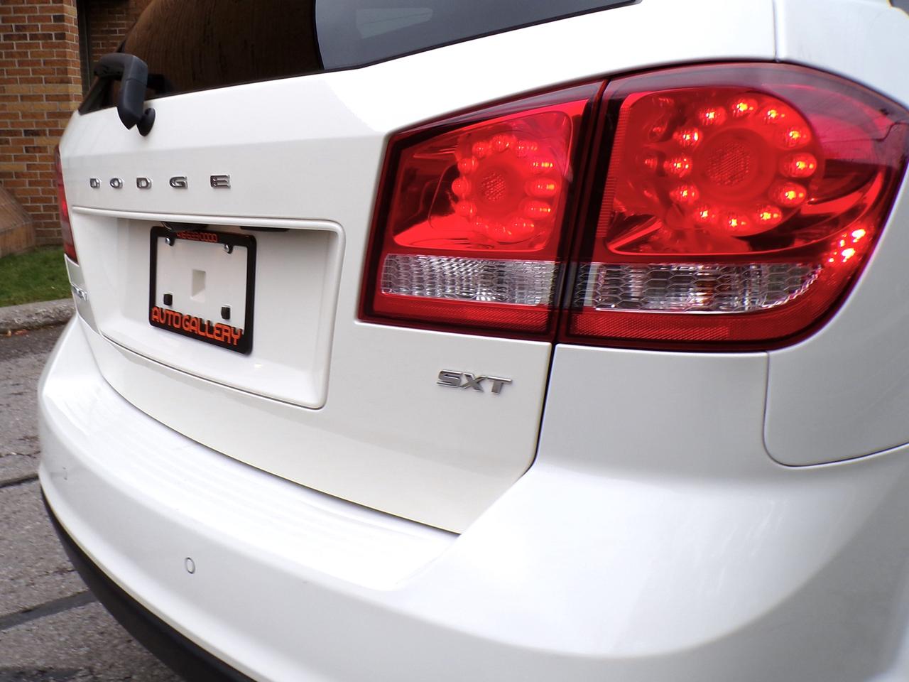 2015 Dodge Journey SXT 7-Passenger Photo