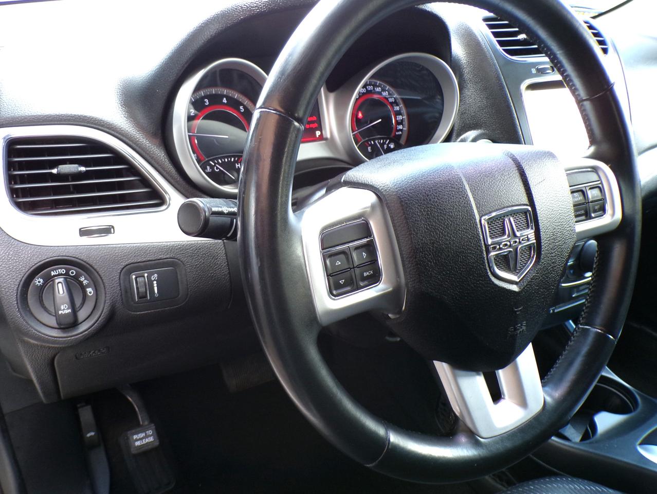 2015 Dodge Journey SXT 7-Passenger Photo