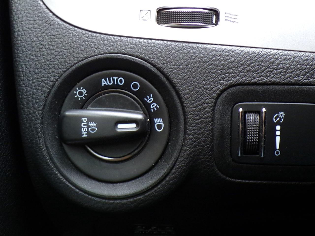 2015 Dodge Journey SXT 7-Passenger Photo