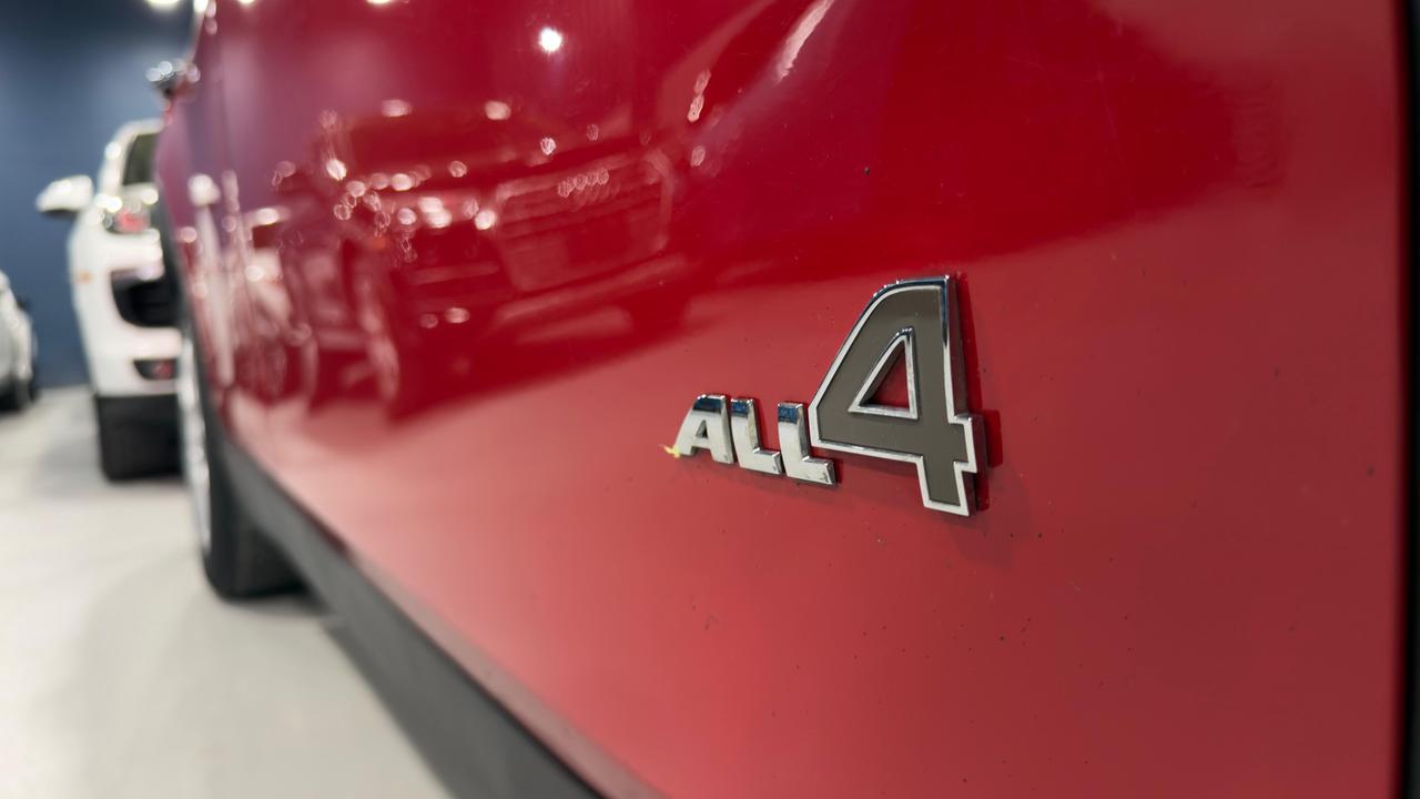 2019 MINI Clubman Cooper ALL4 Photo