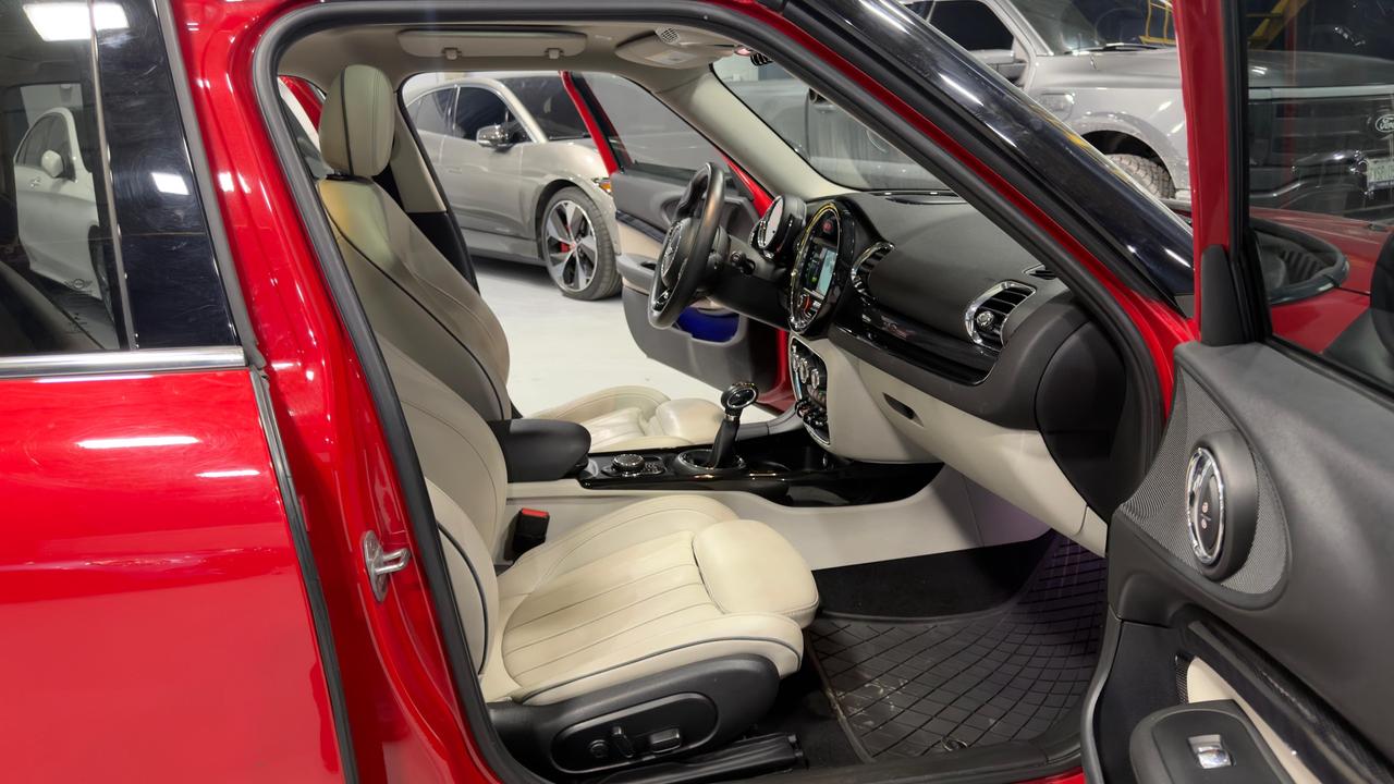 2019 MINI Clubman Cooper ALL4 Photo