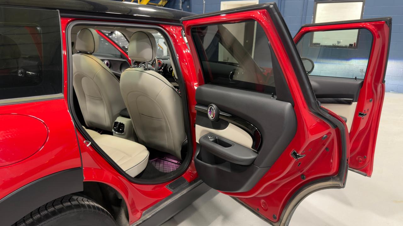 2019 MINI Clubman Cooper ALL4 Photo