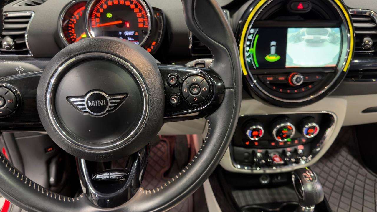 2019 MINI Clubman Cooper ALL4 Photo
