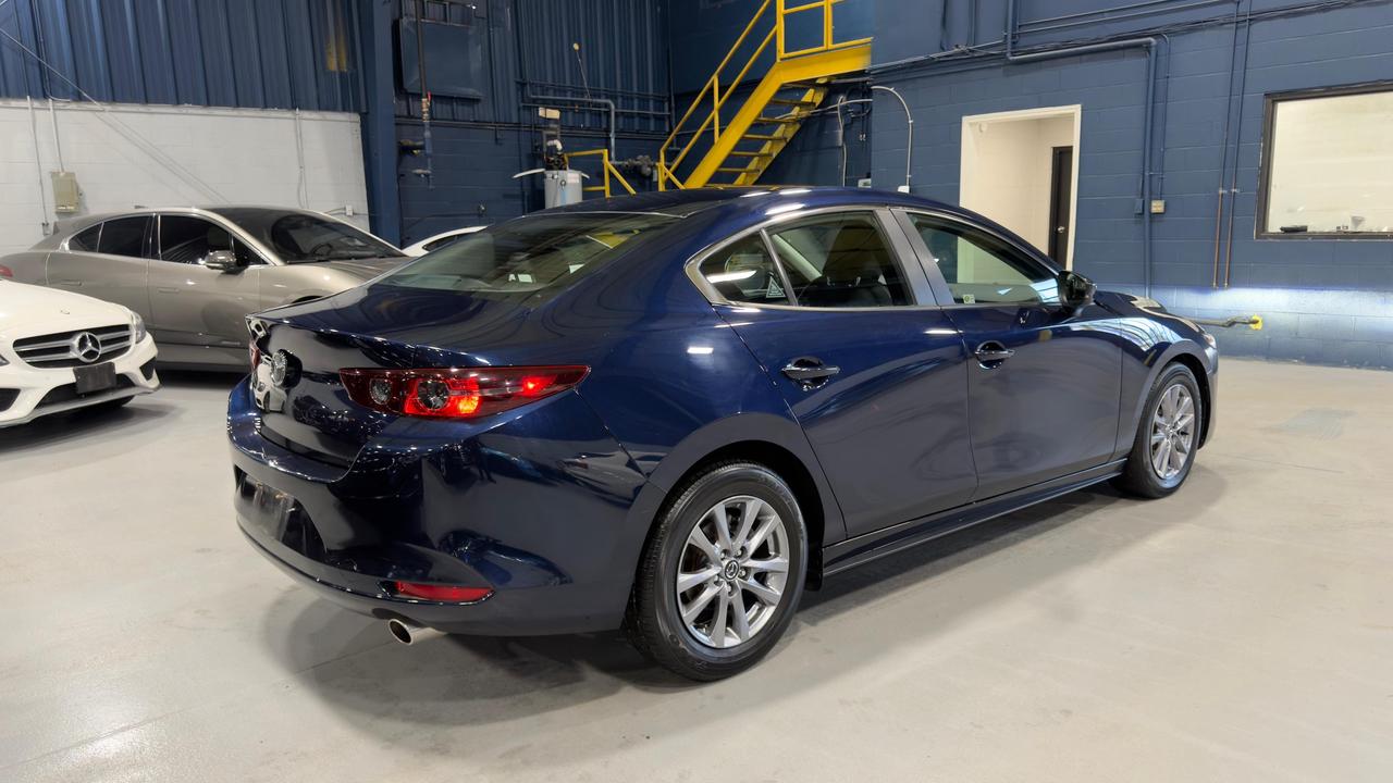 2020 Mazda MAZDA3 SELECT Photo