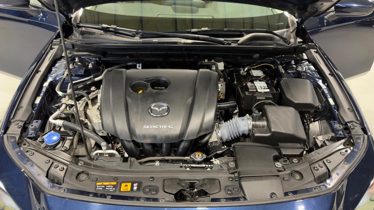 2020 Mazda MAZDA3 SELECT Photo