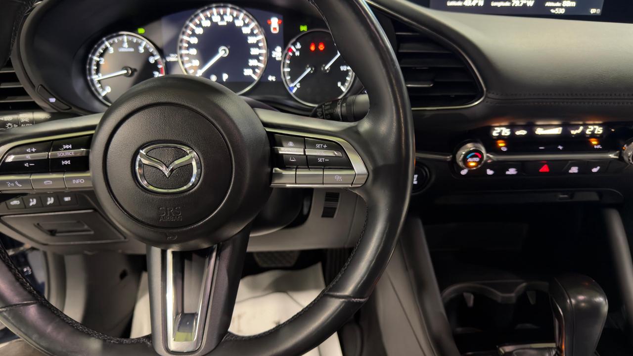 2020 Mazda MAZDA3 SELECT Photo