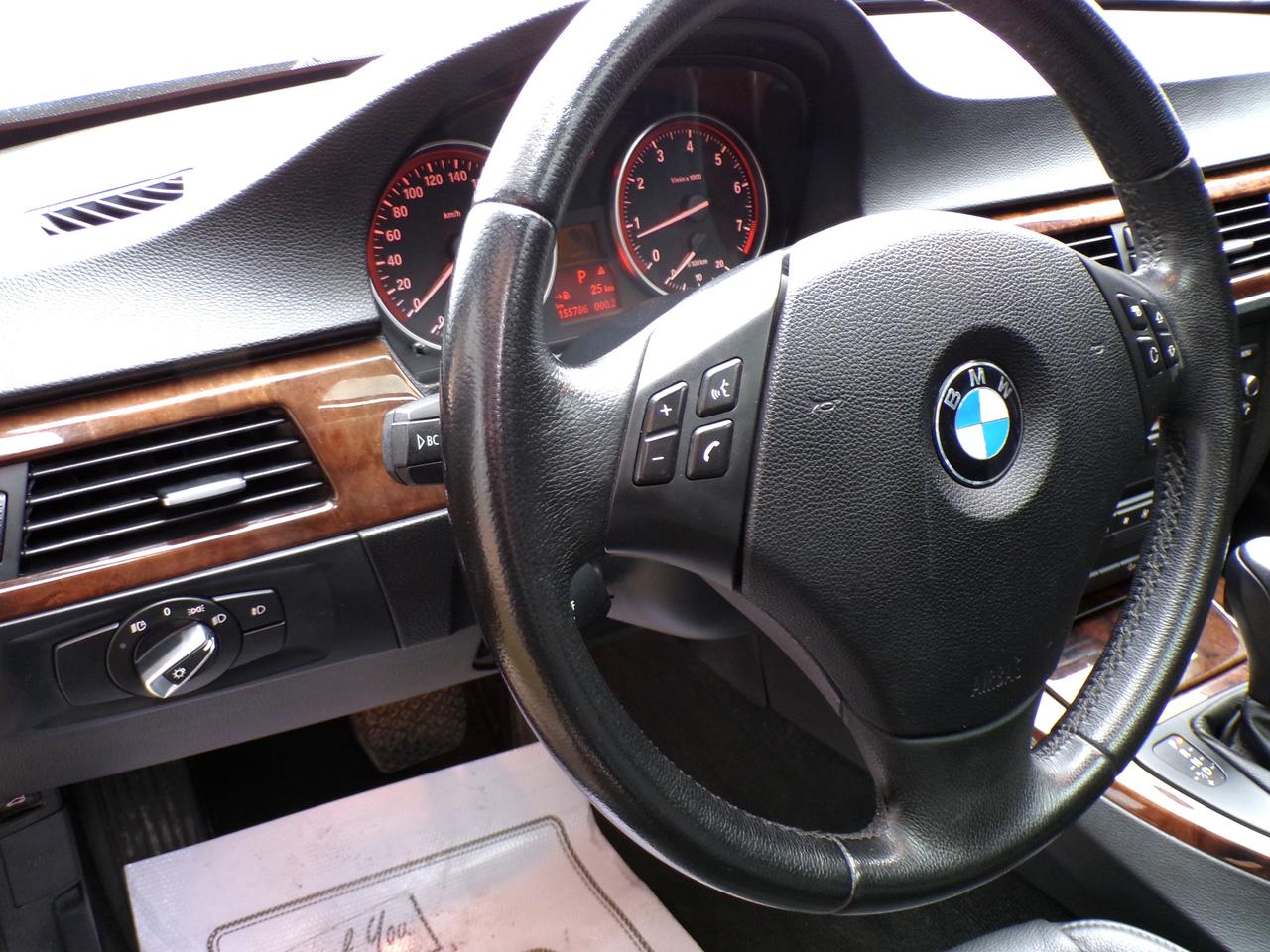 2009 BMW 3 Series X-DRIVE PREMIUM SUNROOF H. SEATS SENSORS B.T. Photo
