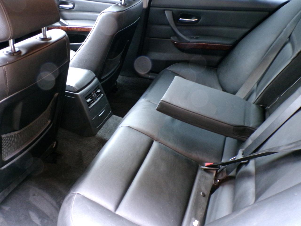 2009 BMW 3 Series X-DRIVE PREMIUM SUNROOF H. SEATS SENSORS B.T. Photo