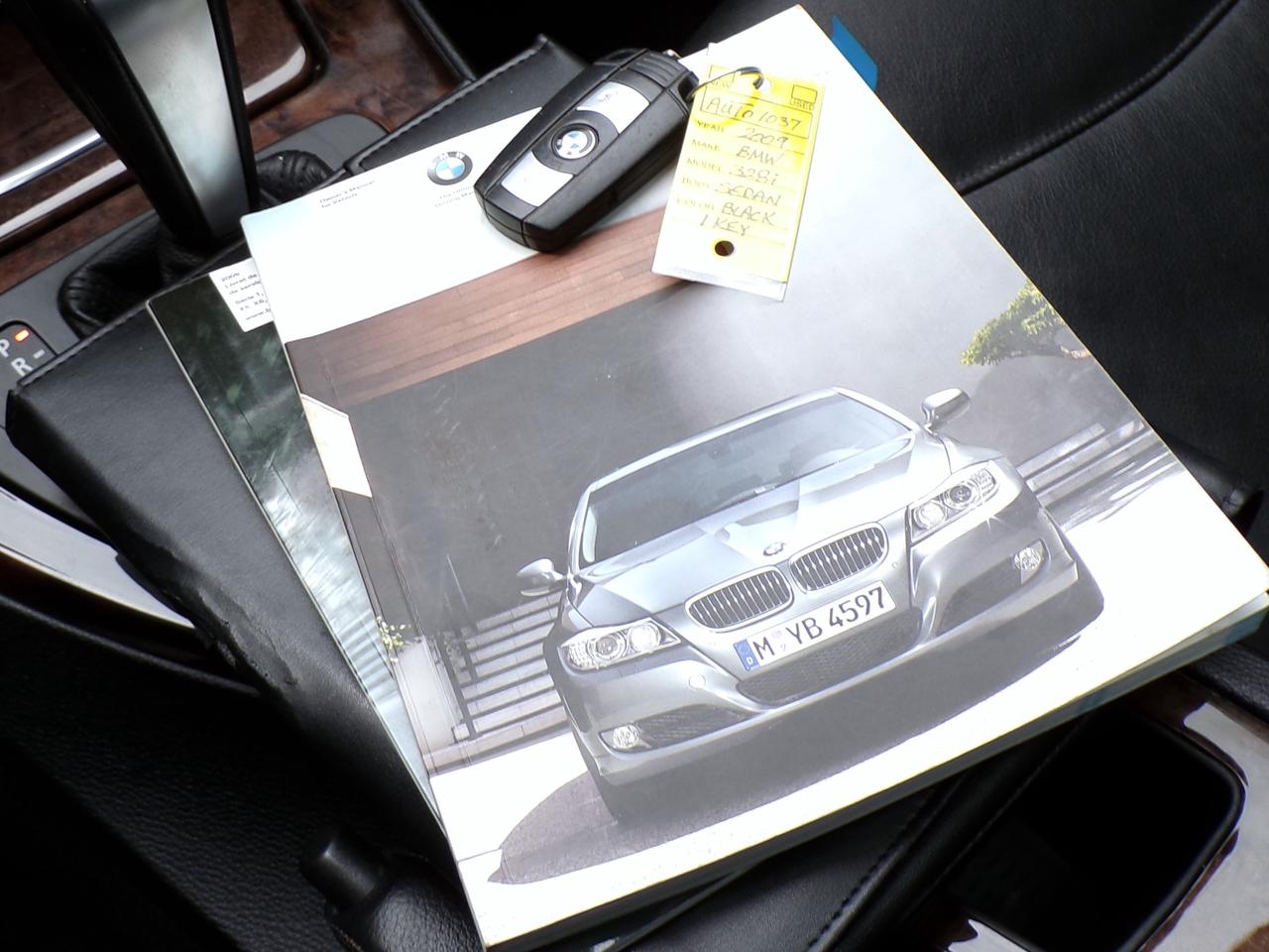 2009 BMW 3 Series X-DRIVE PREMIUM SUNROOF H. SEATS SENSORS B.T. Photo