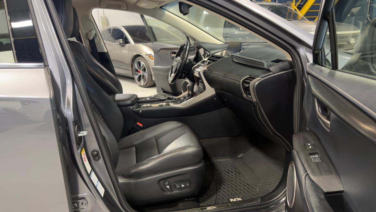 2017 Lexus NX 200t Premium Photo