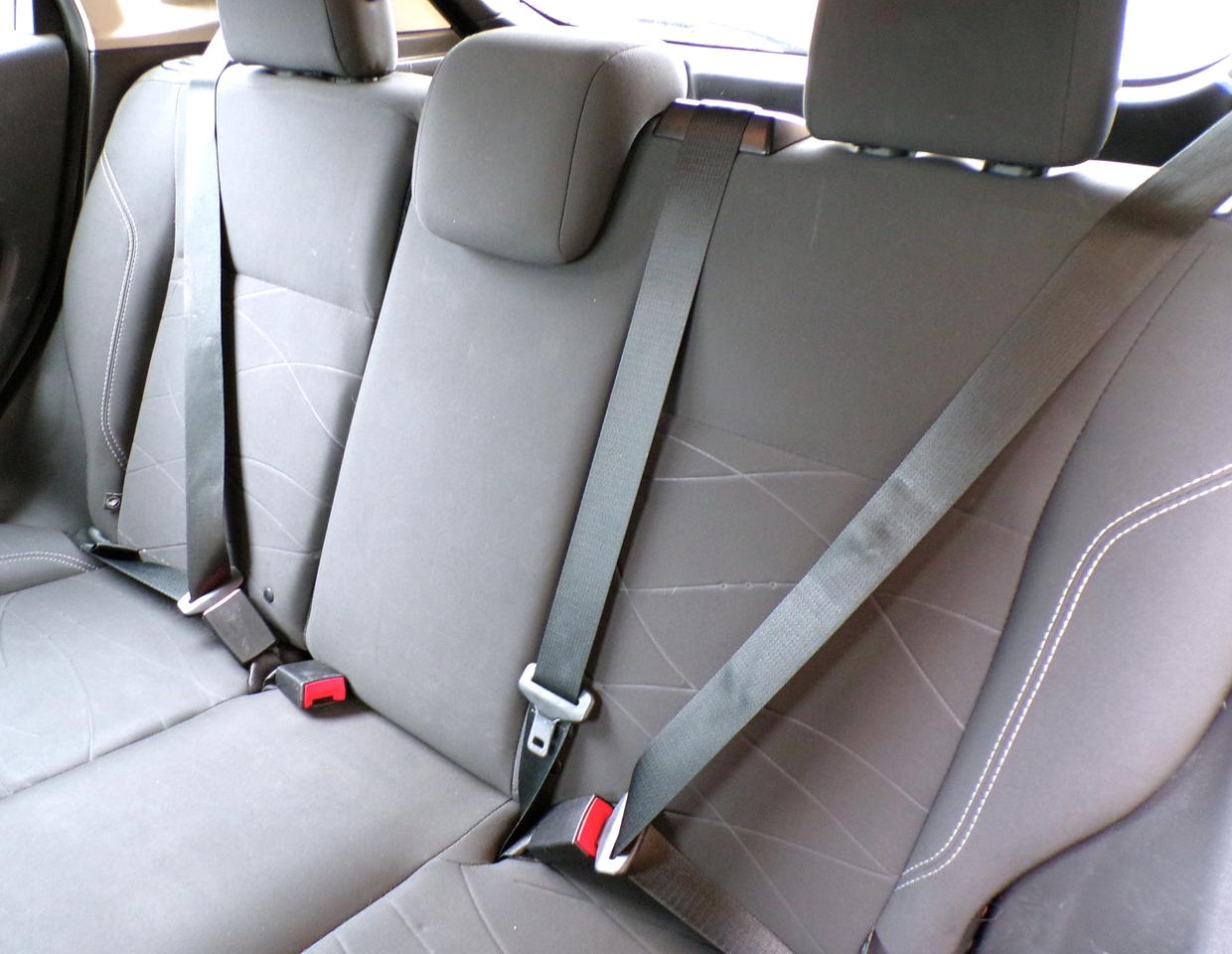 2016 Ford Fiesta SE HATCHBACK | CARFAX CLEAN | ONT. VEHICLE Photo