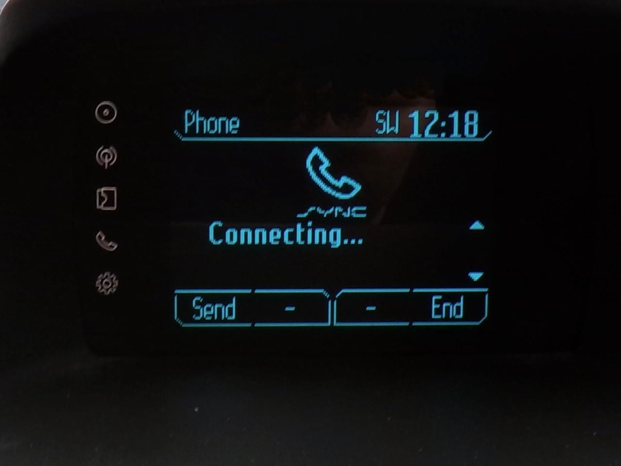 2016 Ford Fiesta SE HATCHBACK | CARFAX CLEAN | ONT. VEHICLE Photo