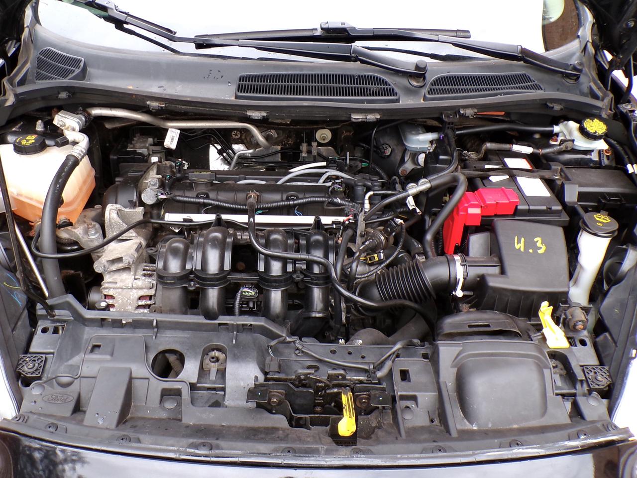 2016 Ford Fiesta SE HATCHBACK | CARFAX CLEAN | ONT. VEHICLE Photo