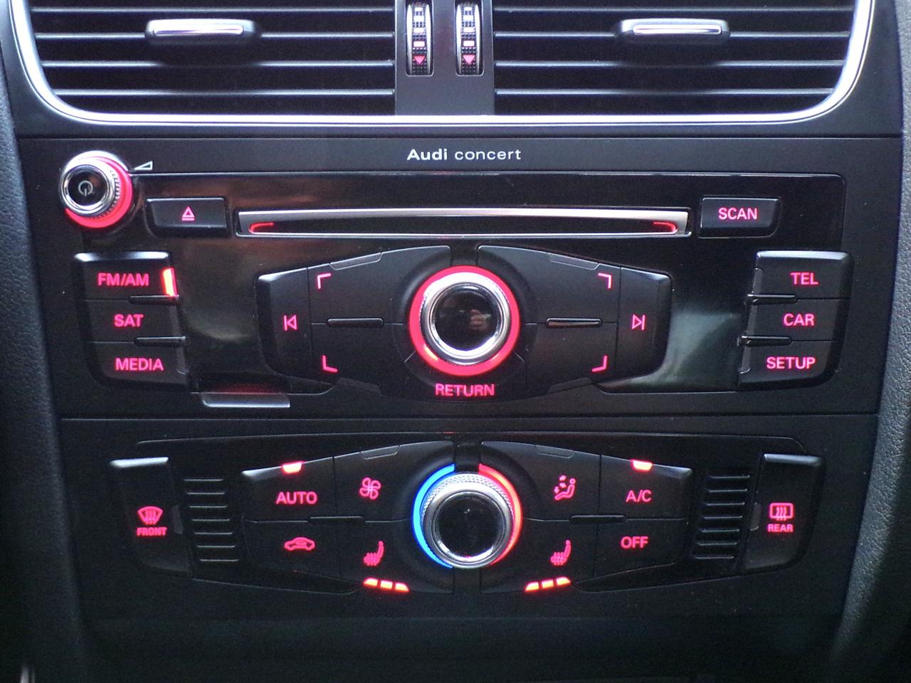 2015 Audi A4 S-LINE TFSI QUATTRO PROGRESSIV PREMIUM Photo