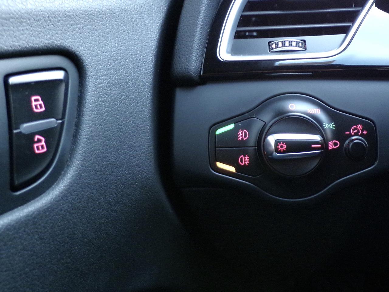 2015 Audi A4 S-LINE TFSI QUATTRO PROGRESSIV PREMIUM Photo