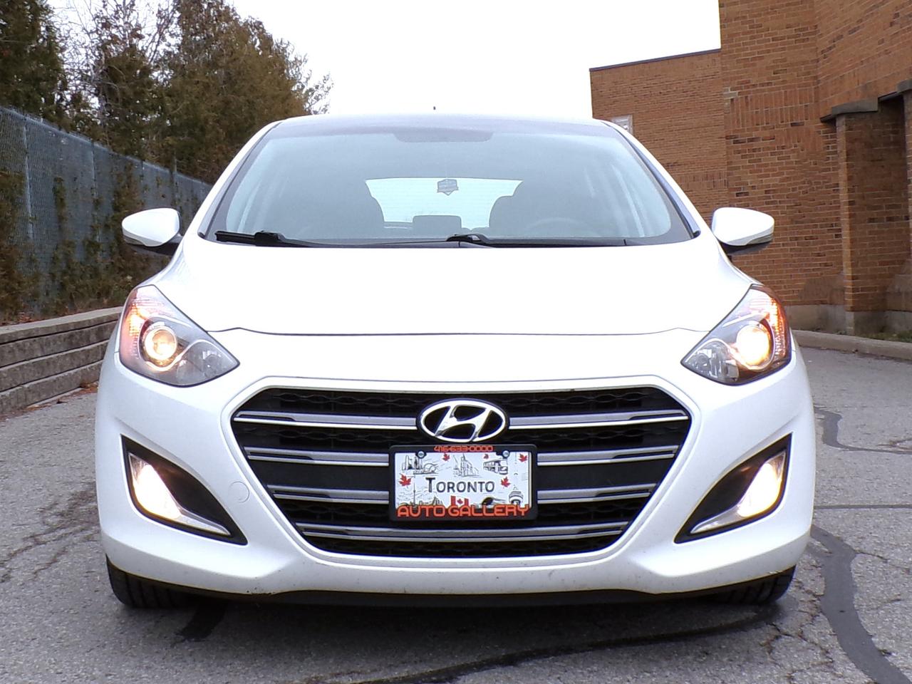 2016 Hyundai Elantra GT LIMITED | NAVI | CAMERA | PANO ROOF | B.T. Photo