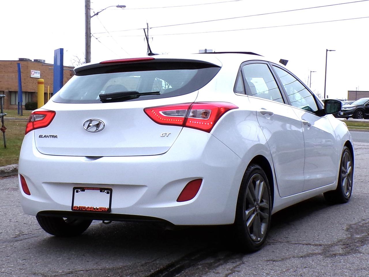 2016 Hyundai Elantra GT LIMITED | NAVI | CAMERA | PANO ROOF | B.T. Photo