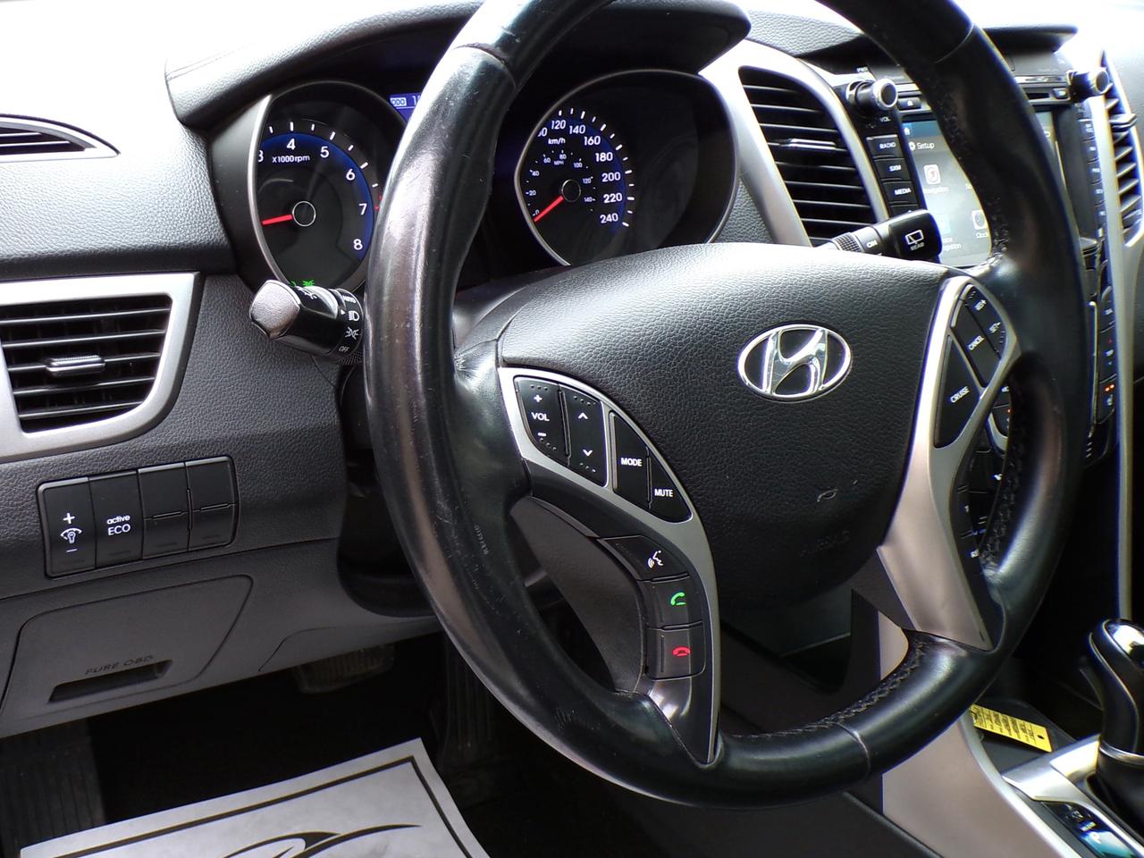 2016 Hyundai Elantra GT LIMITED | NAVI | CAMERA | PANO ROOF | B.T. Photo