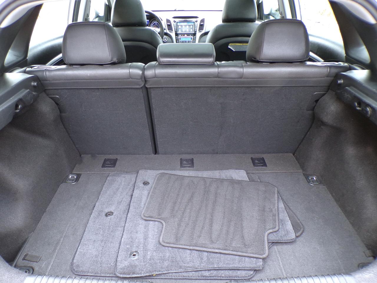 2016 Hyundai Elantra GT LIMITED | NAVI | CAMERA | PANO ROOF | B.T. Photo