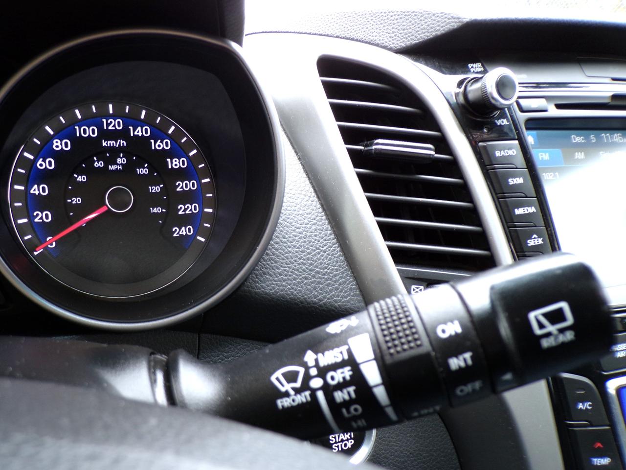 2016 Hyundai Elantra GT LIMITED | NAVI | CAMERA | PANO ROOF | B.T. Photo