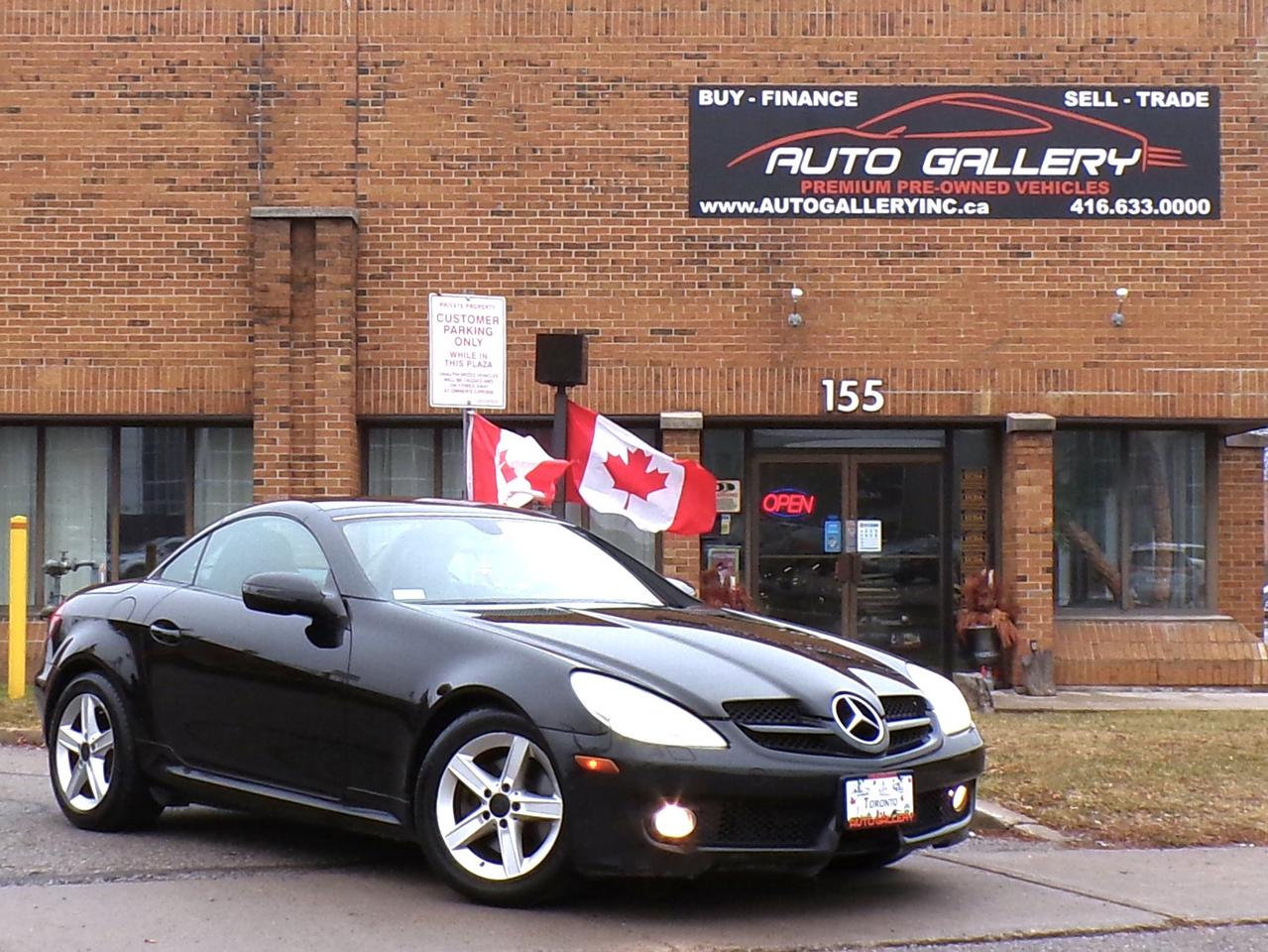 2009 Mercedes-Benz SLK300 CONVERTIBLE | ONTARIO VEHICLE Photo