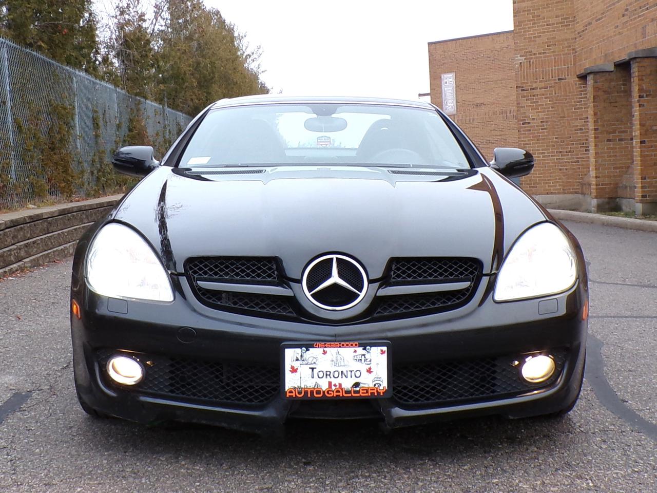 2009 Mercedes-Benz SLK CONVERTIBLE LEATHER H. SEATS ONTARIO VEHICLE Photo
