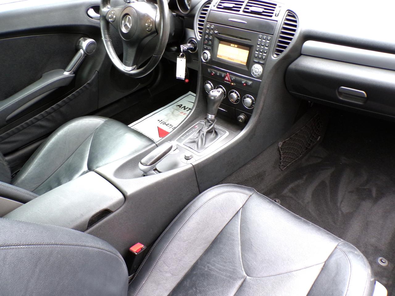 2009 Mercedes-Benz SLK CONVERTIBLE LEATHER H. SEATS ONTARIO VEHICLE Photo