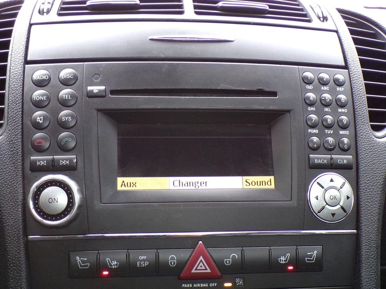 2009 Mercedes-Benz SLK300 CONVERTIBLE | ONTARIO VEHICLE Photo