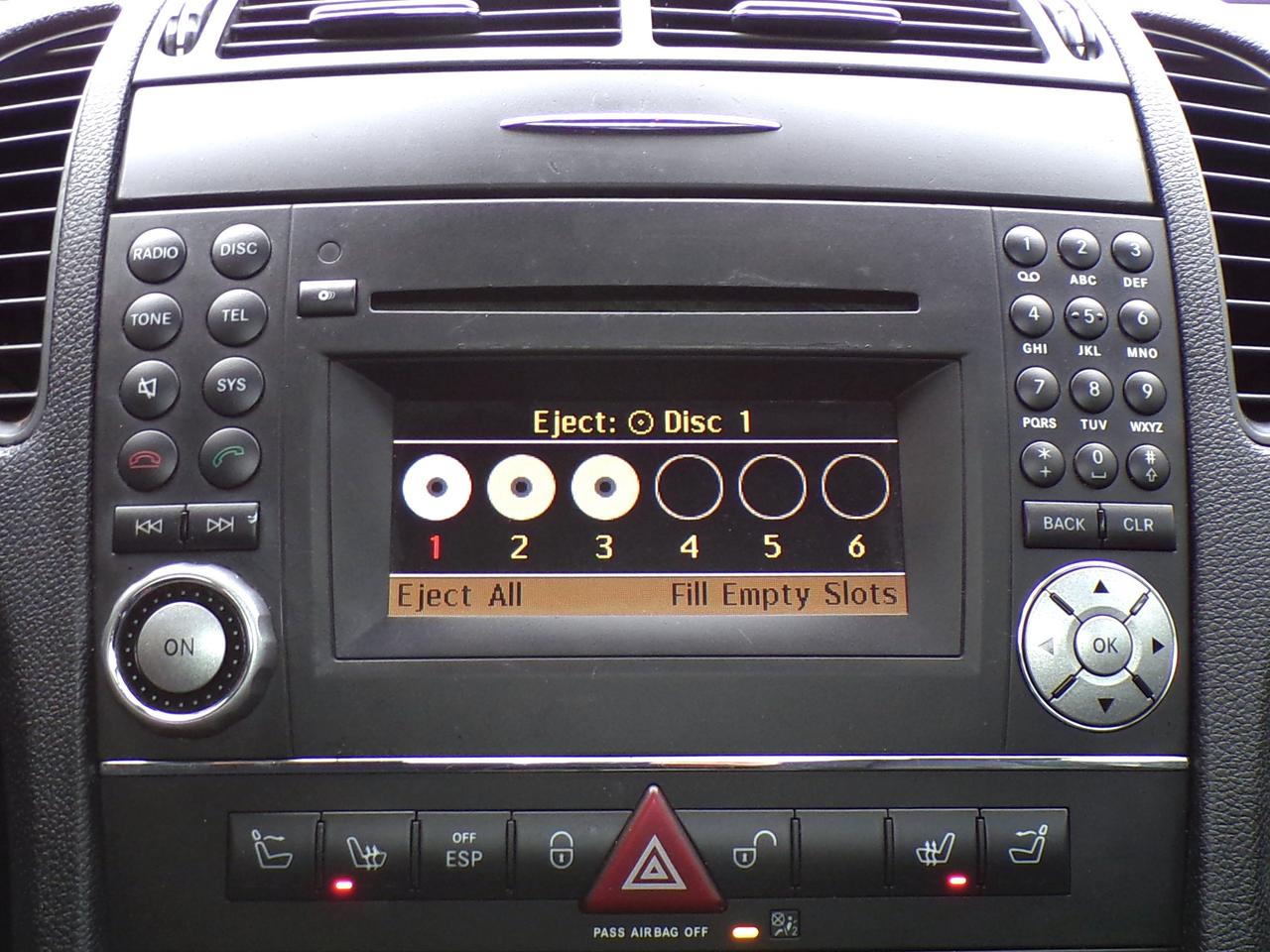 2009 Mercedes-Benz SLK300 CONVERTIBLE | ONTARIO VEHICLE Photo