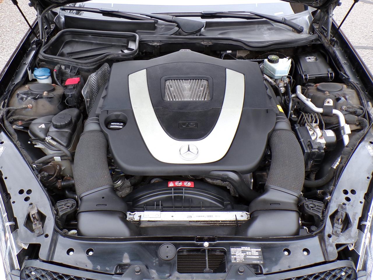 2009 Mercedes-Benz SLK CONVERTIBLE LEATHER H. SEATS ONTARIO VEHICLE Photo