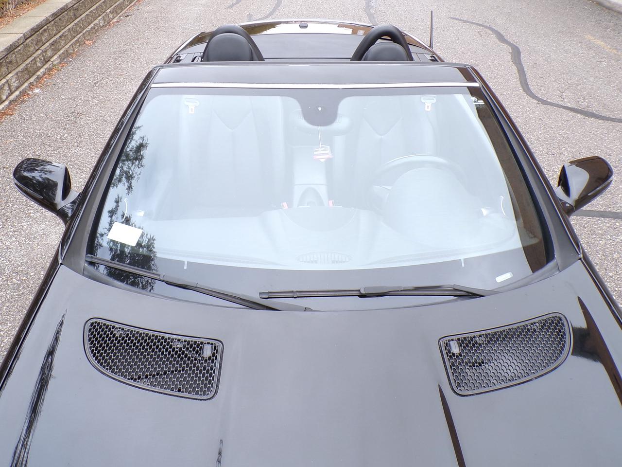 2009 Mercedes-Benz SLK CONVERTIBLE LEATHER H. SEATS ONTARIO VEHICLE Photo