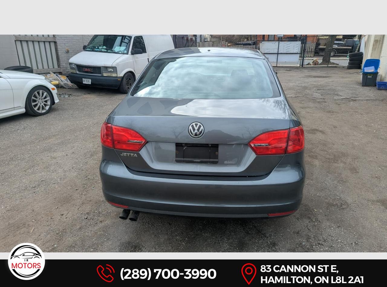 2014 Volkswagen Jetta Man 2.0 *Certified* *1 Owner* *No Accidents*  Photo