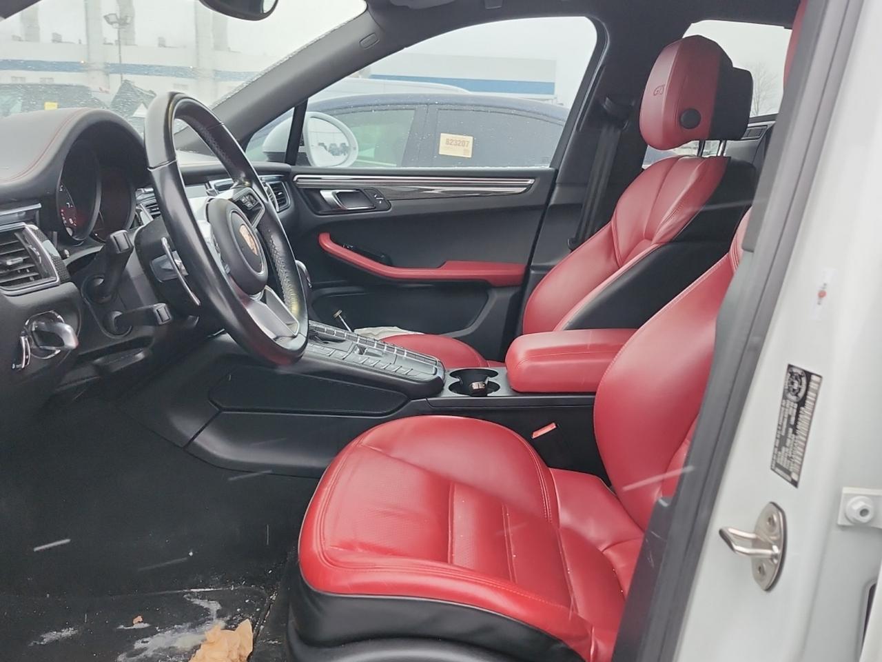 2018 Porsche Macan GTS Photo