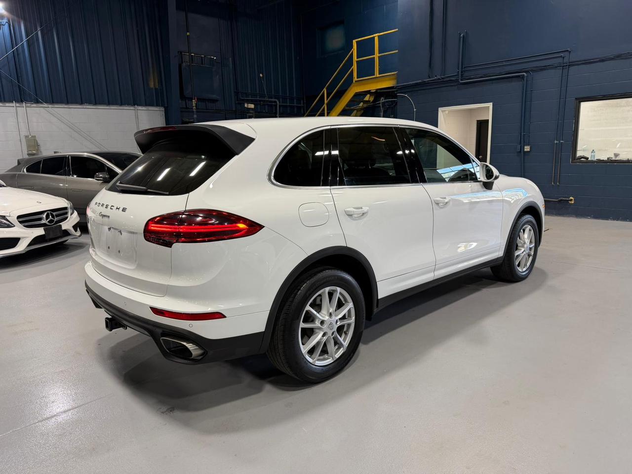 2016 Porsche Cayenne Base Photo