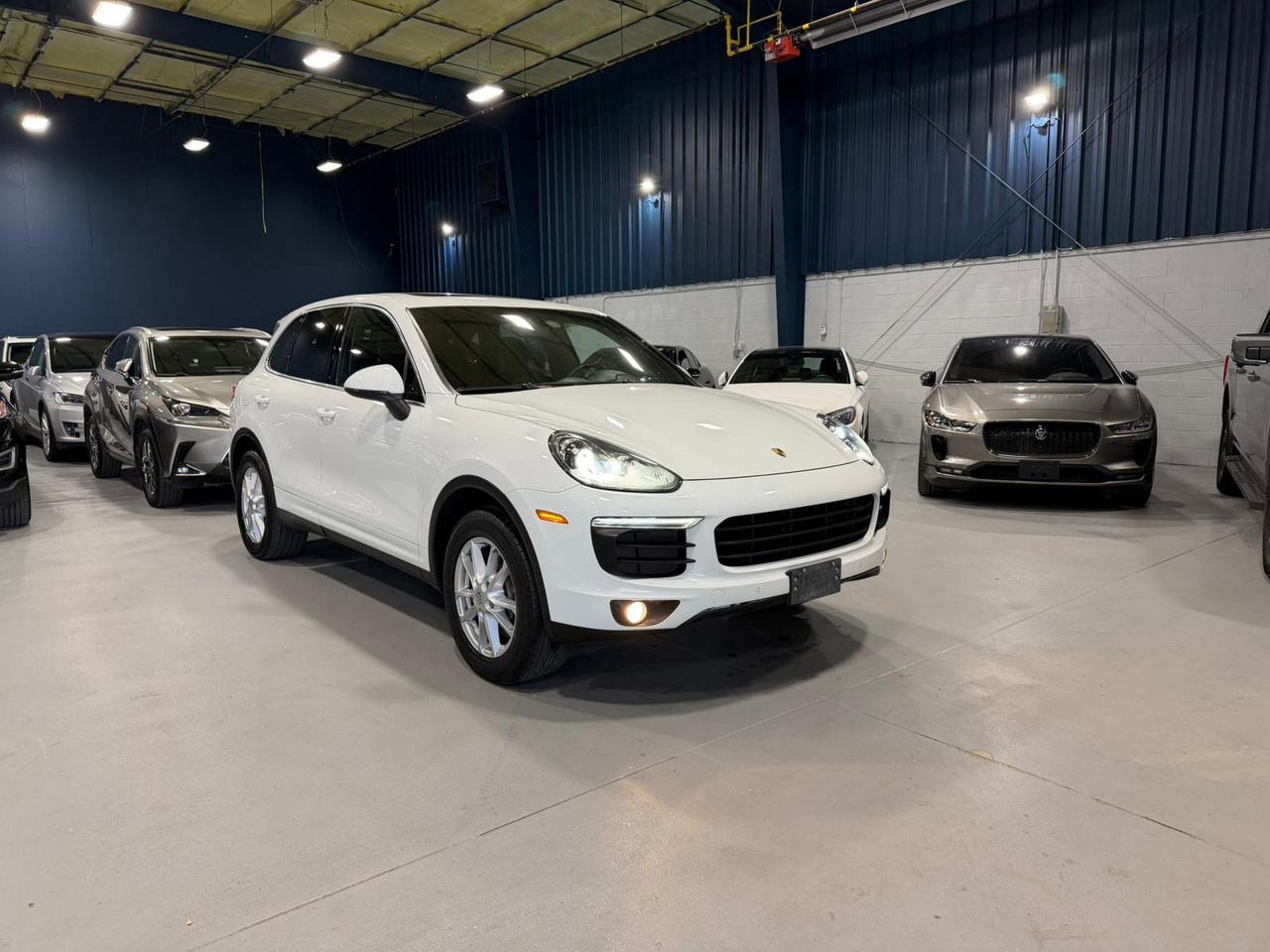 2016 Porsche Cayenne Base Photo