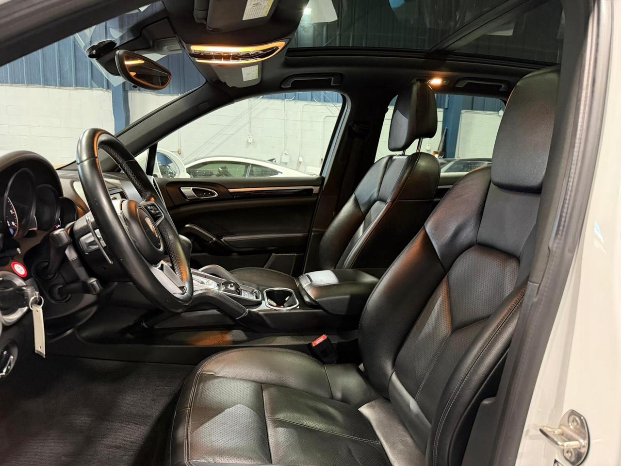 2016 Porsche Cayenne Base Photo