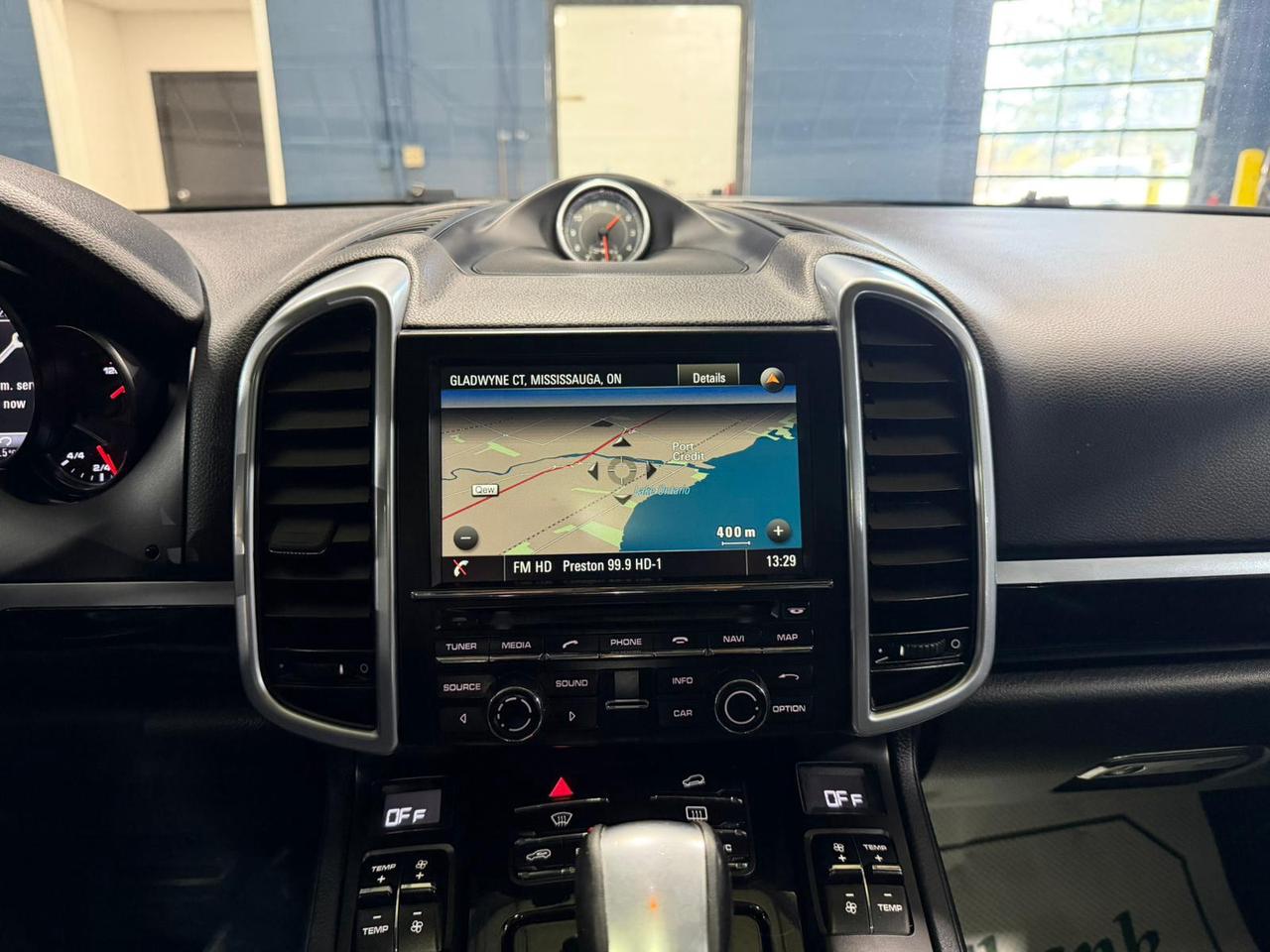 2016 Porsche Cayenne Base Photo