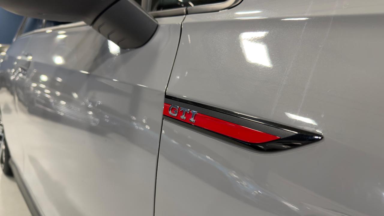 2022 Volkswagen Golf GTI  Photo