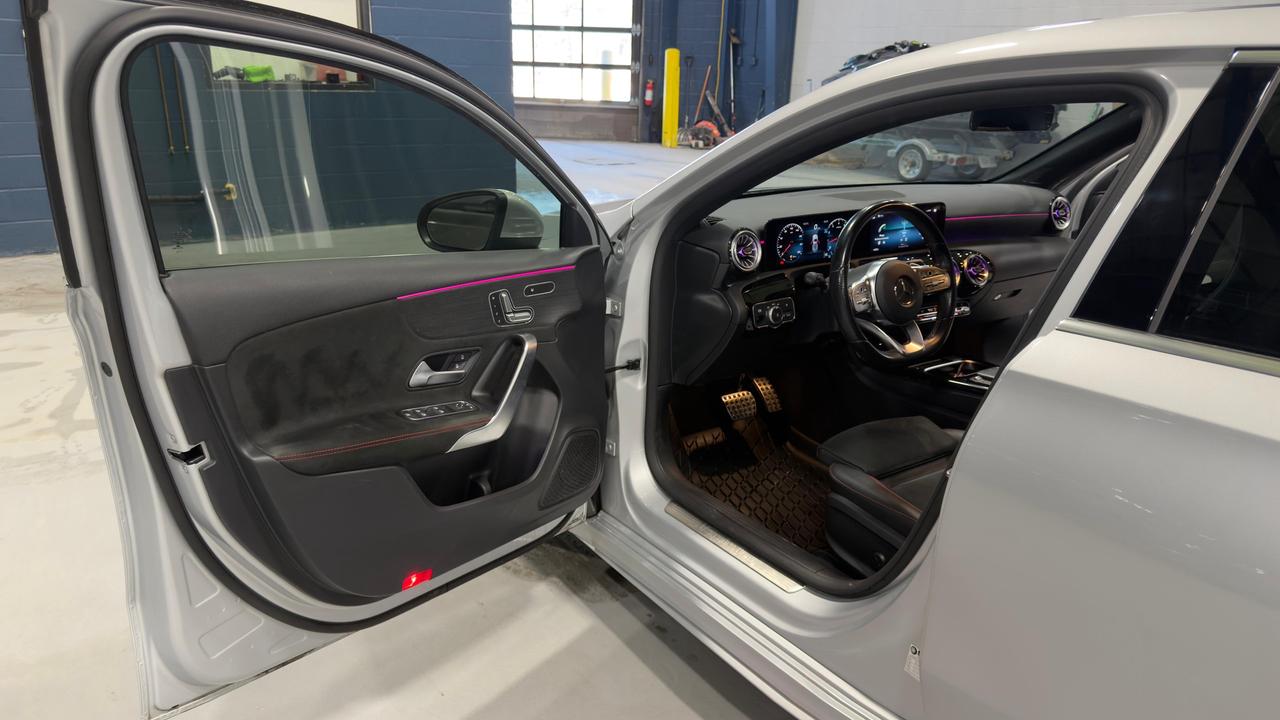 2022 Mercedes-Benz A-Class A 250 Photo