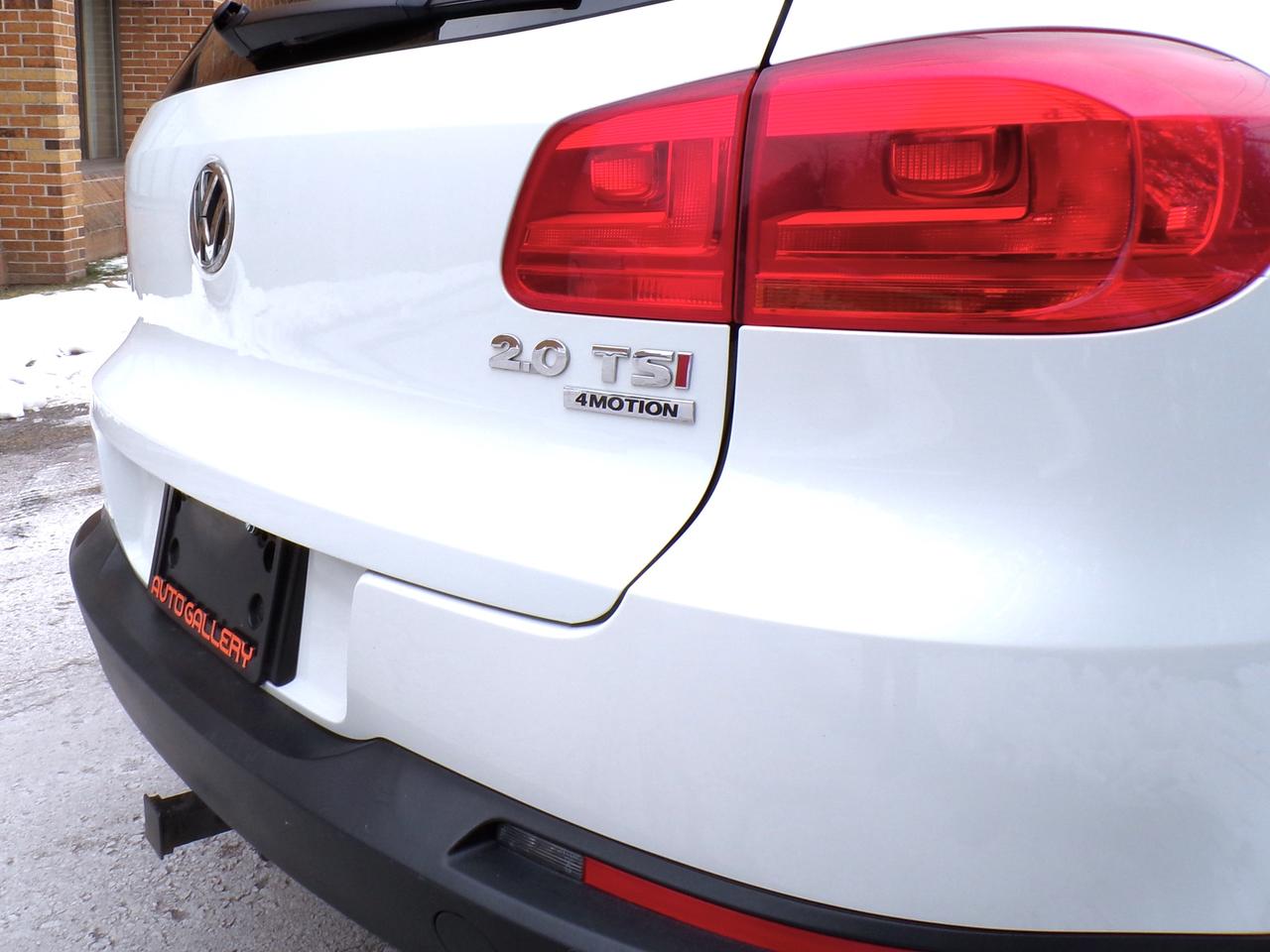 2015 Volkswagen Tiguan TSI HIGHLINE 4MOTION CAMERA PANO ROOF H. SEATS B.T. Photo