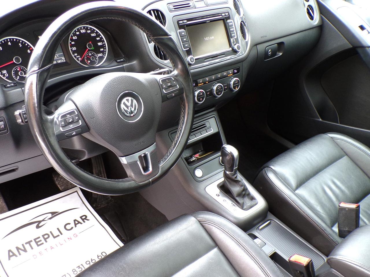 2015 Volkswagen Tiguan TSI HIGHLINE 4MOTION CAMERA PANO ROOF H. SEATS B.T. Photo