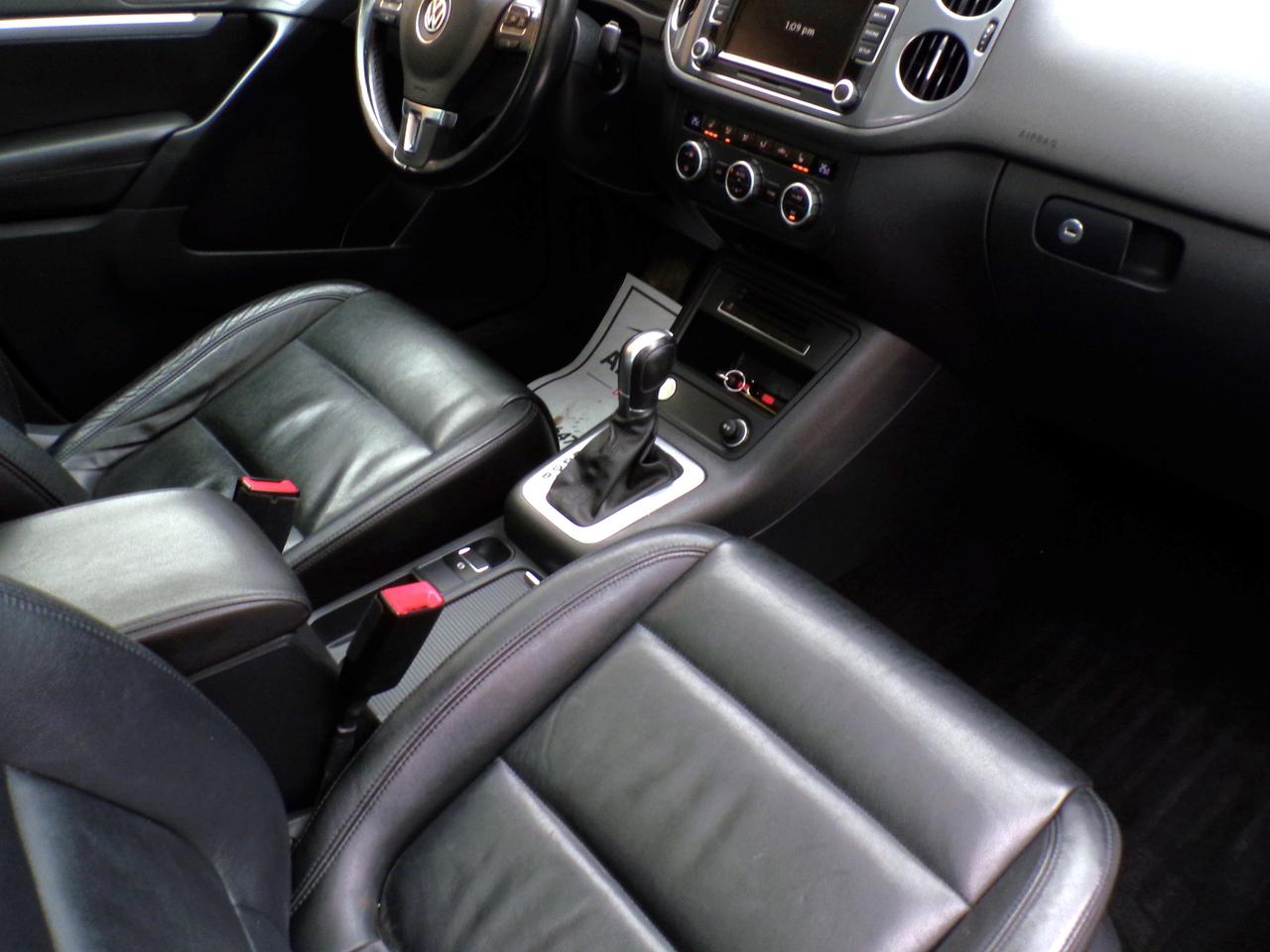 2015 Volkswagen Tiguan Highline 4MOTION Photo