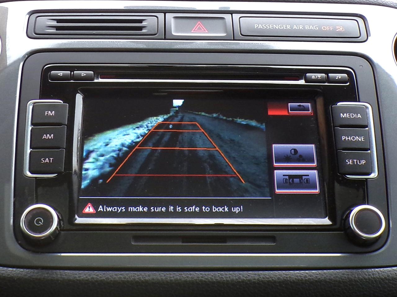 2015 Volkswagen Tiguan TSI HIGHLINE 4MOTION CAMERA PANO ROOF H. SEATS B.T. Photo