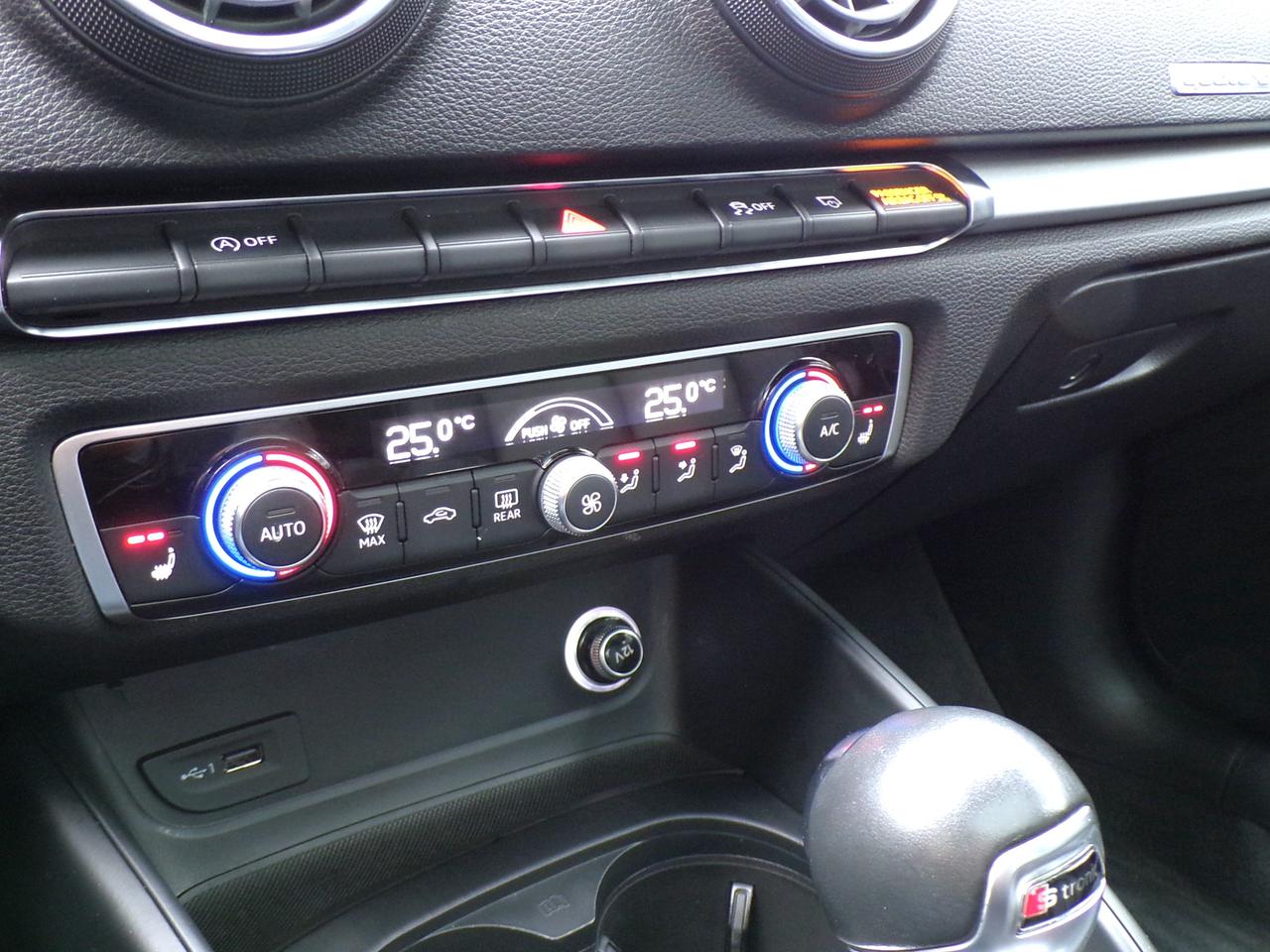 2018 Audi A3 TFSI QUATTRO KOMFORT PREMIUM Photo